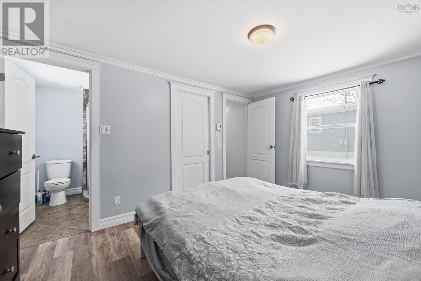 40 CHAMPLAIN AVENUE Image 20