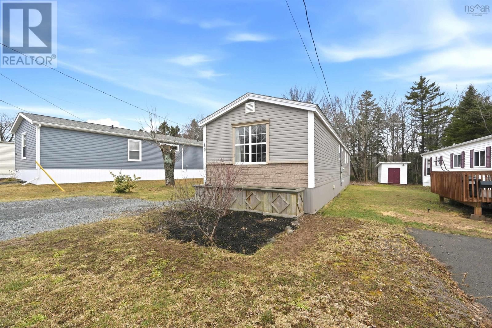 40 CHAMPLAIN AVENUE Image 23