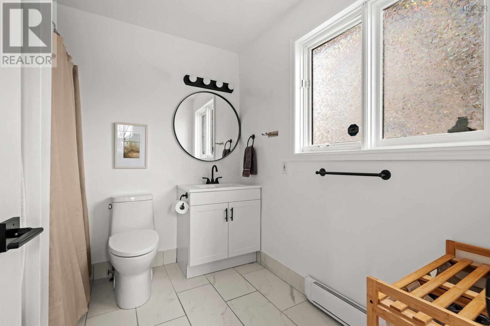 3 SCOTSBURN AVENUE Image 17