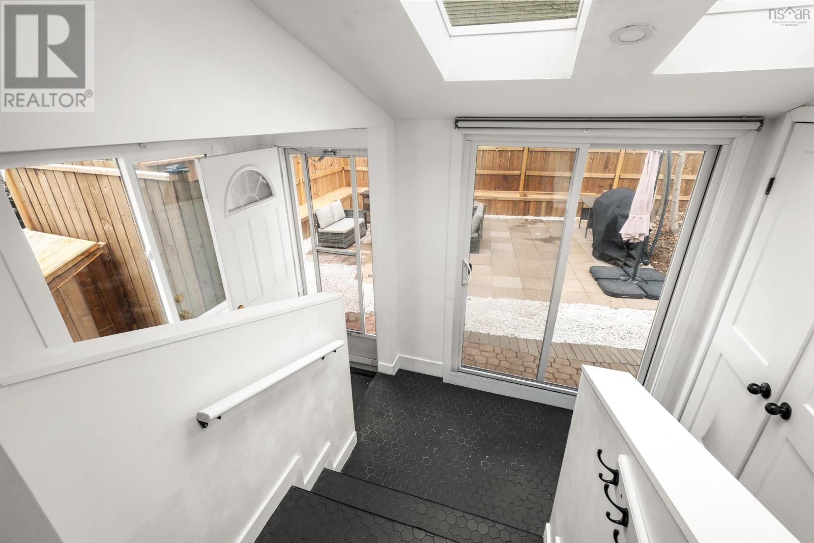 3 SCOTSBURN AVENUE Image 19