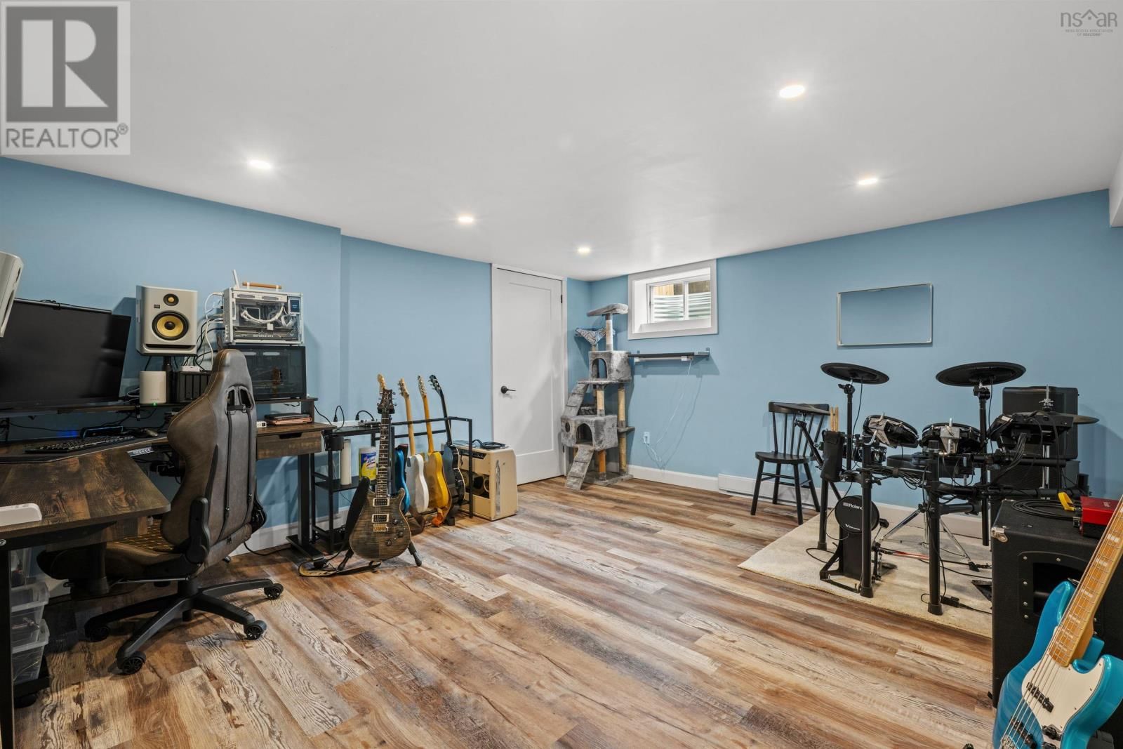 3 SCOTSBURN AVENUE Image 26