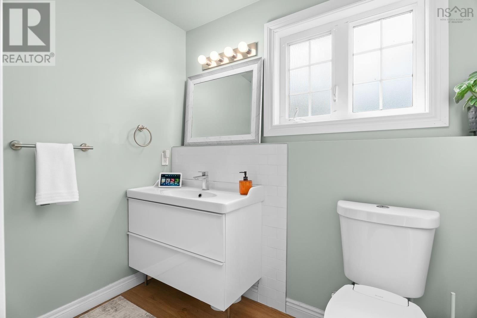 161 SILISTRIA DRIVE Image 44