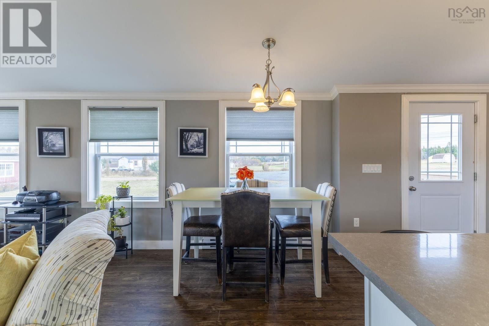 39 SAWMILL COURT Image 13