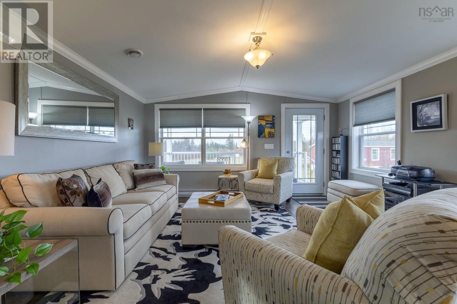 39 SAWMILL COURT Image 6