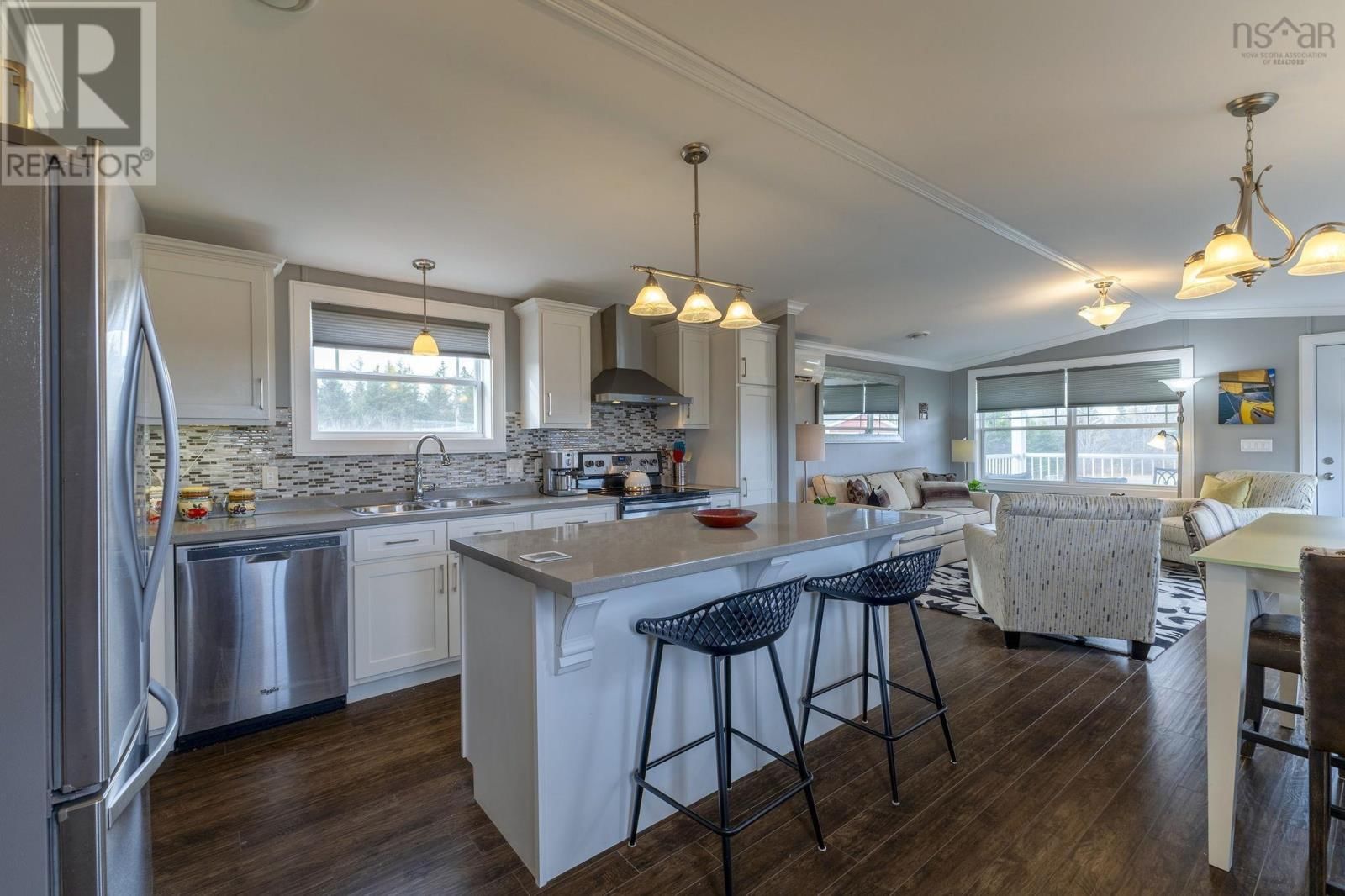 39 SAWMILL COURT Image 9