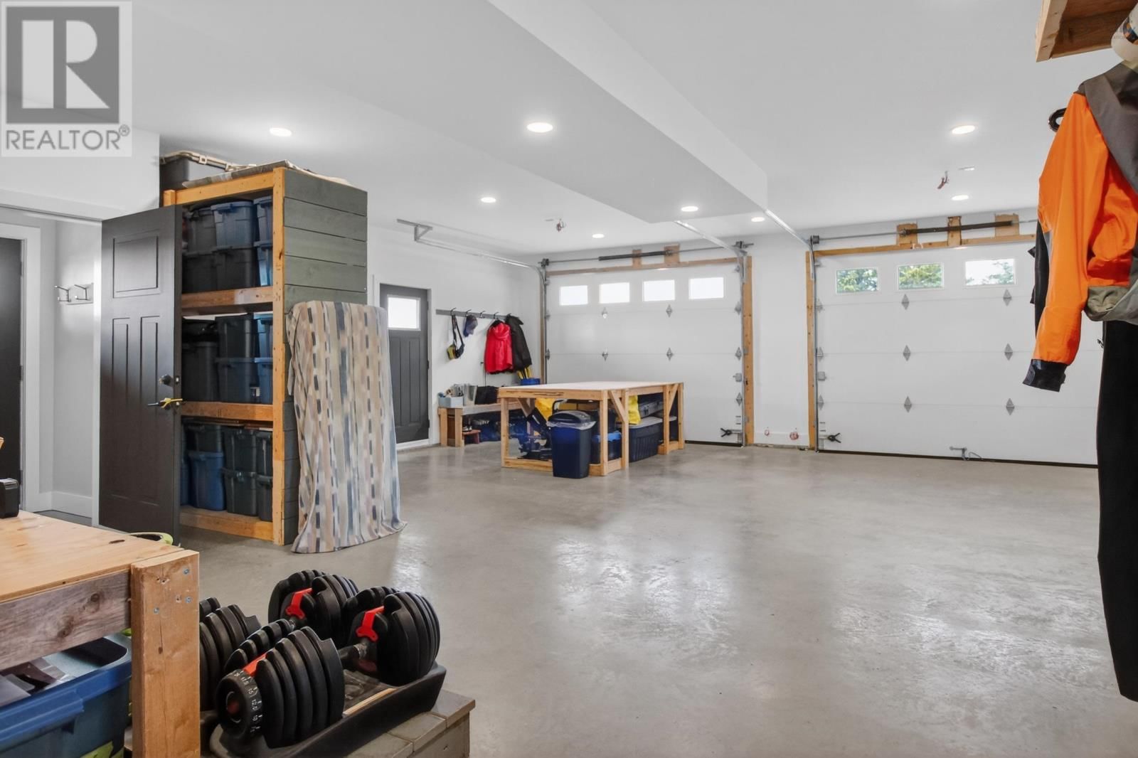 232 LESLIE ROAD Image 30