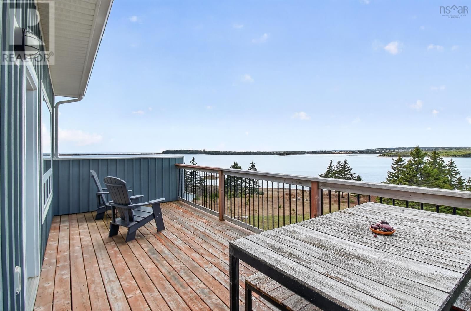 232 LESLIE ROAD Image 33