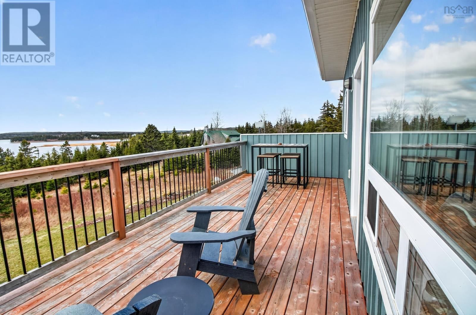 232 LESLIE ROAD Image 34