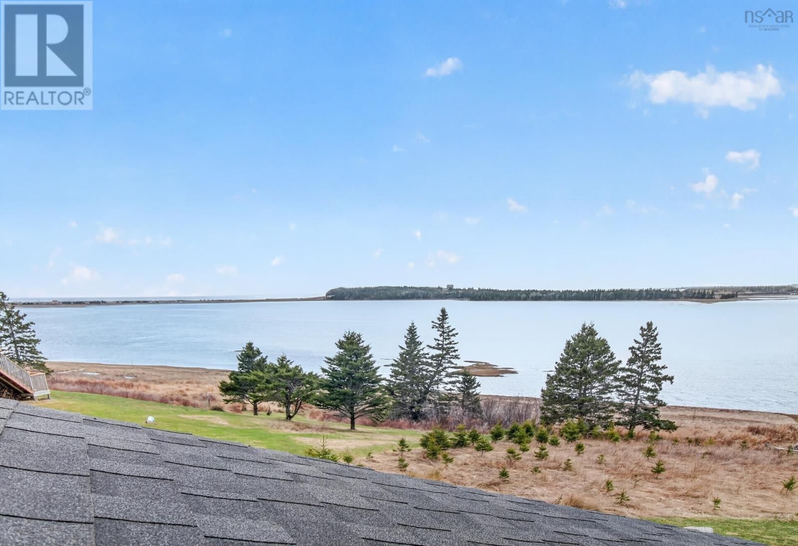 232 LESLIE ROAD Image 36