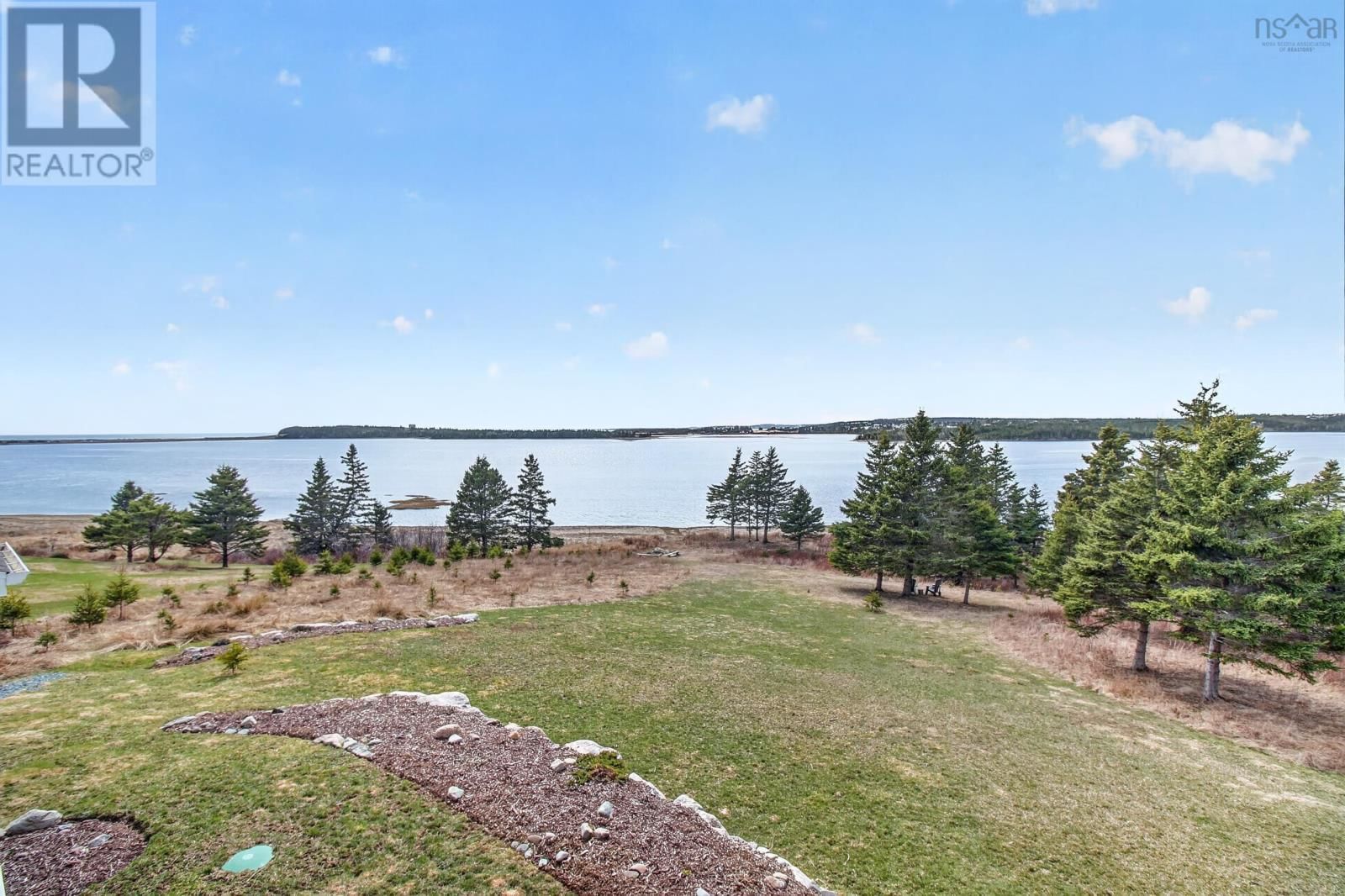 232 LESLIE ROAD Image 37