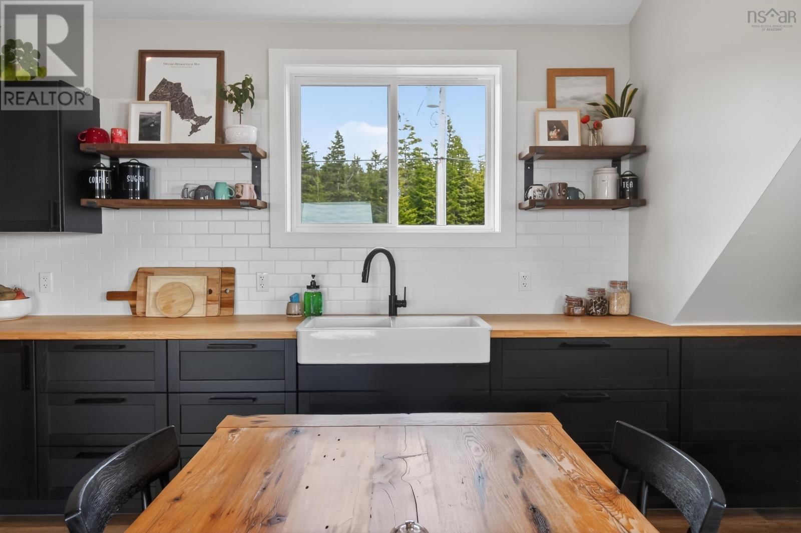 232 LESLIE ROAD Image 7