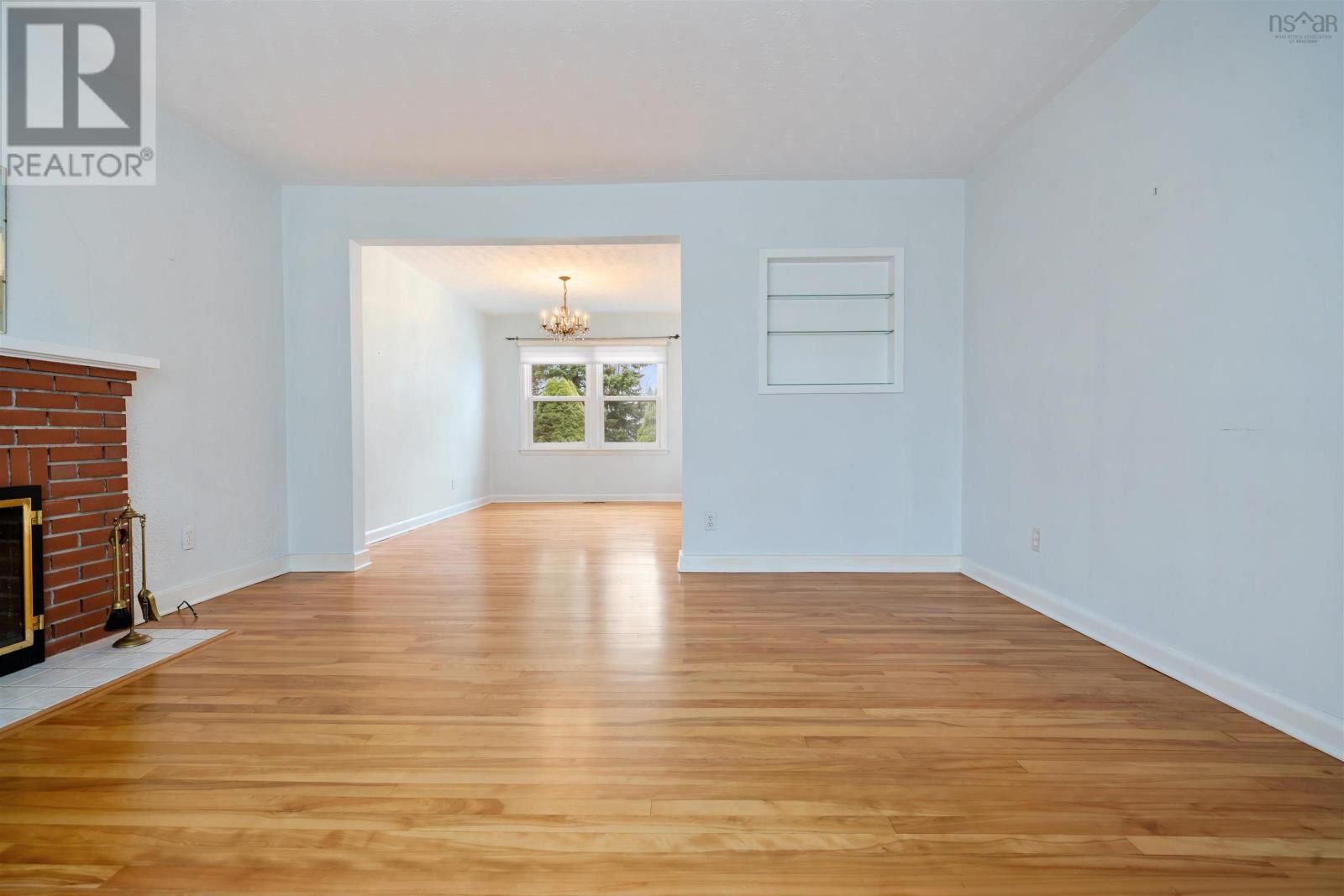 74 LOUISBURG LANE Image 13