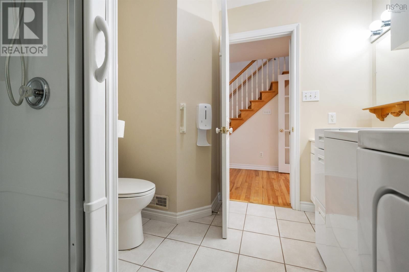 74 LOUISBURG LANE Image 22