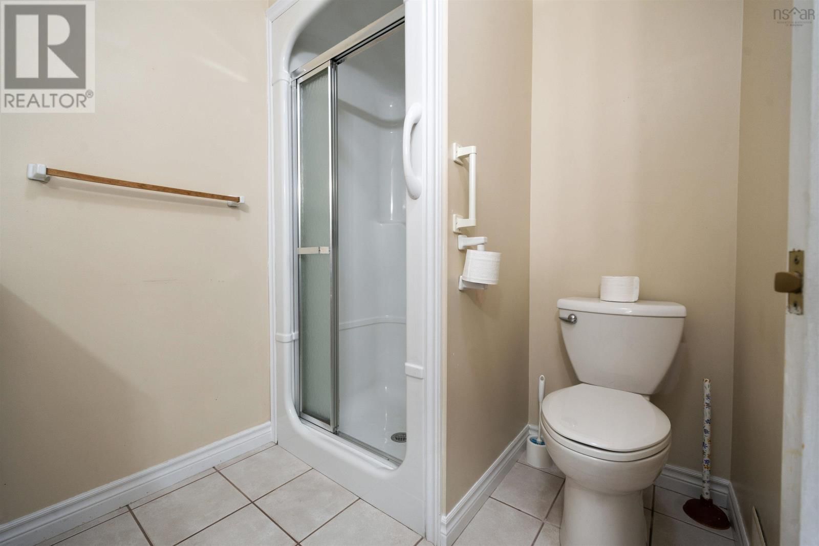 74 LOUISBURG LANE Image 23