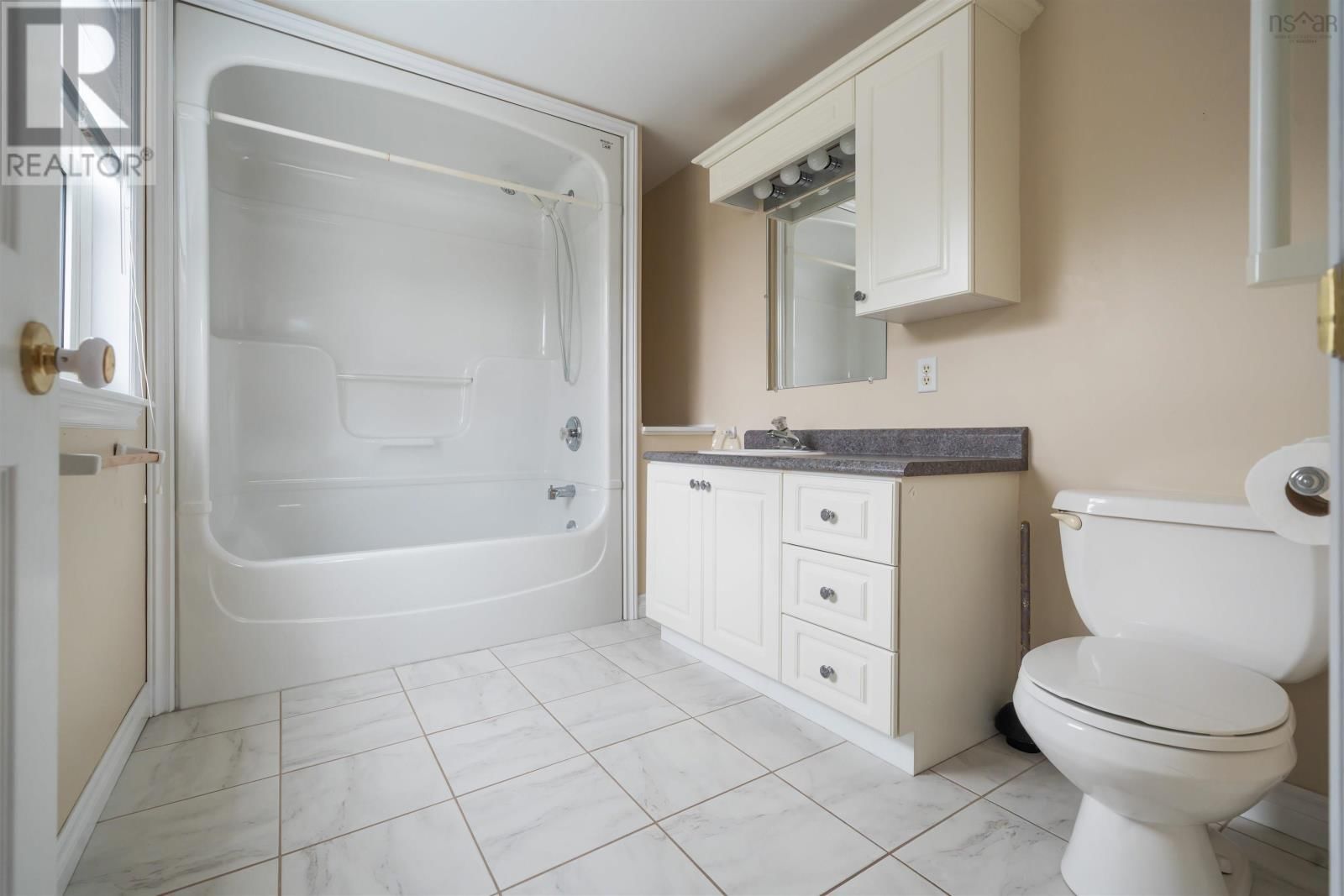 74 LOUISBURG LANE Image 26