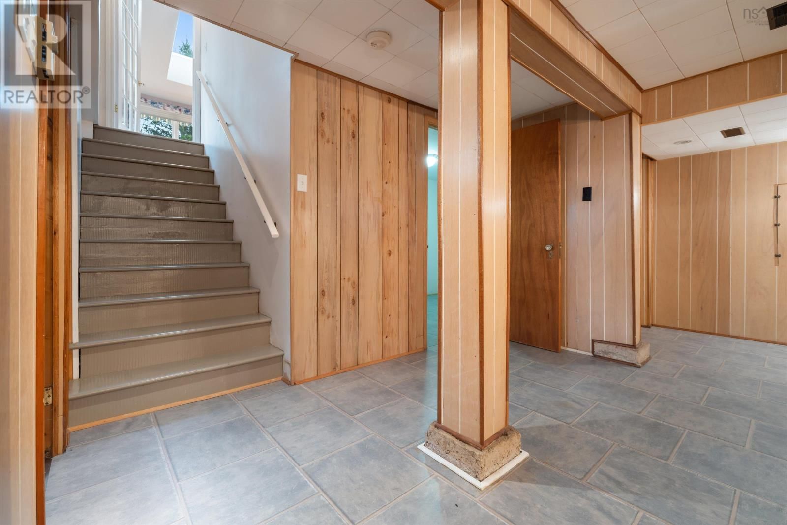 74 LOUISBURG LANE Image 35