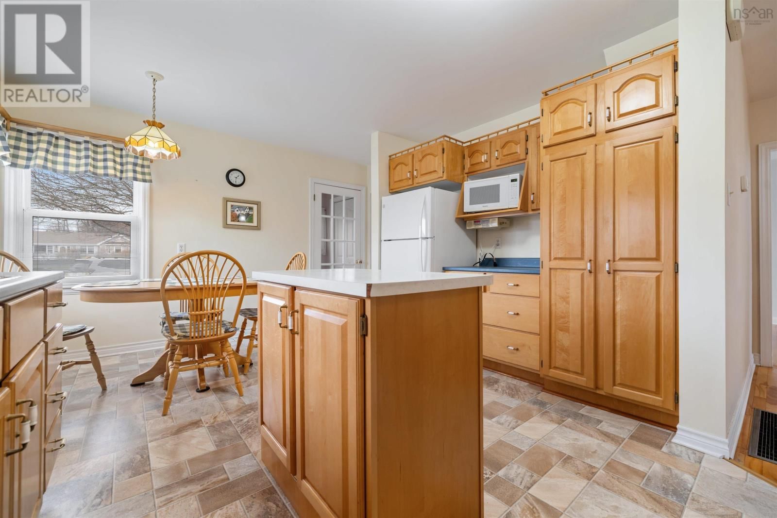 74 LOUISBURG LANE Image 9