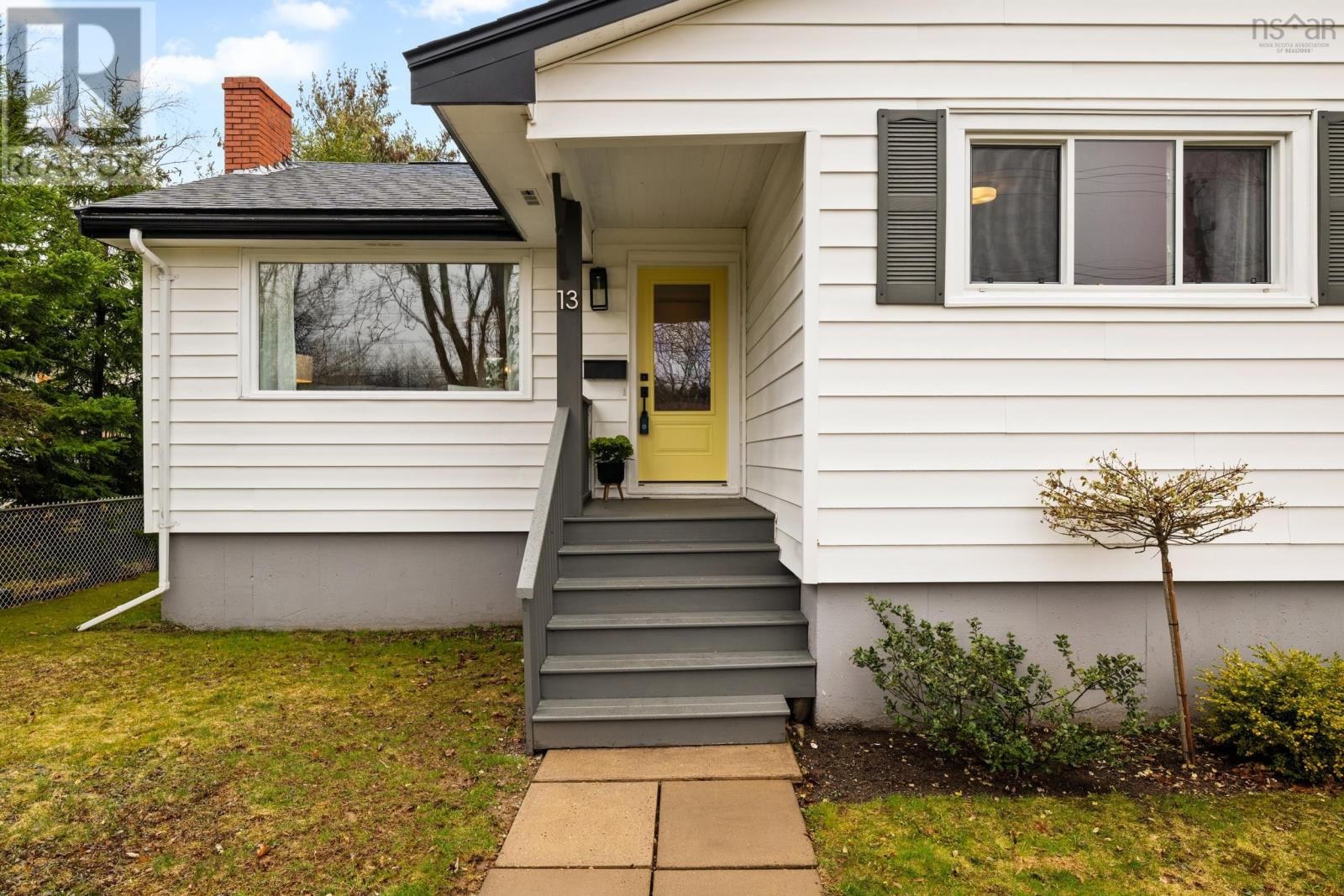 13 CLIFFORD DRIVE Image 2