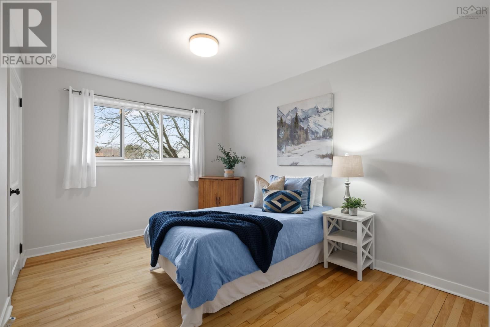 13 CLIFFORD DRIVE Image 23