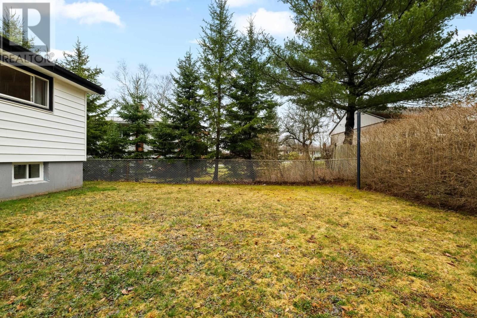 13 CLIFFORD DRIVE Image 42