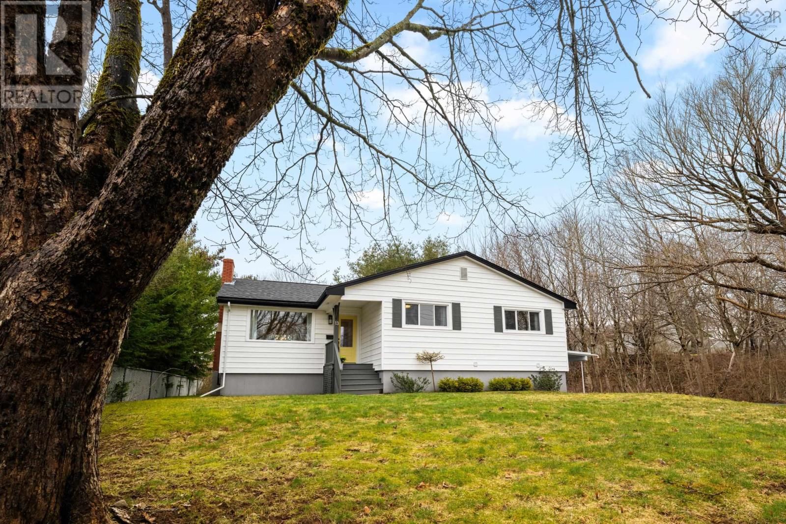 13 CLIFFORD DRIVE Image 46