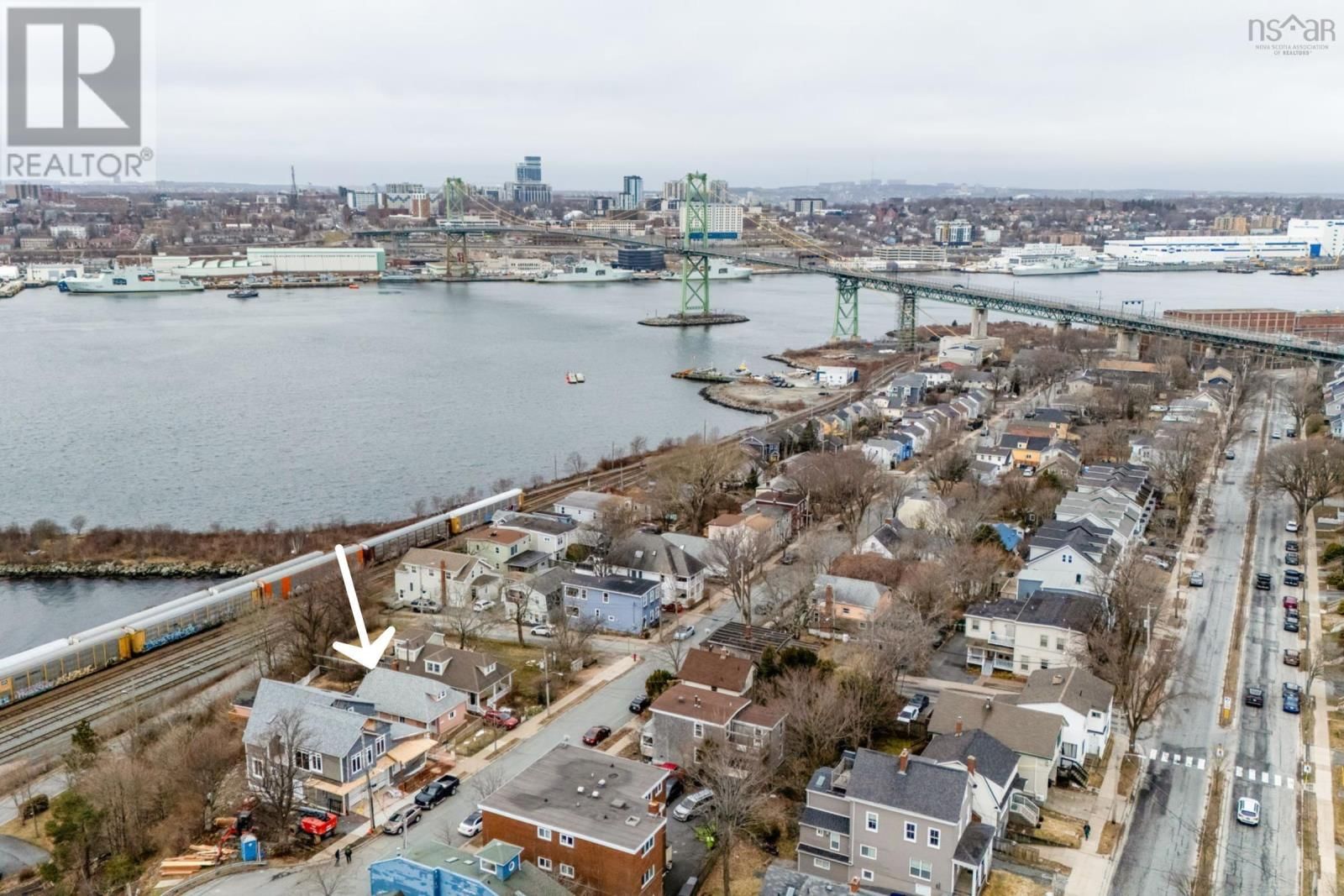 13 FAIRBANKS STREET Image 11