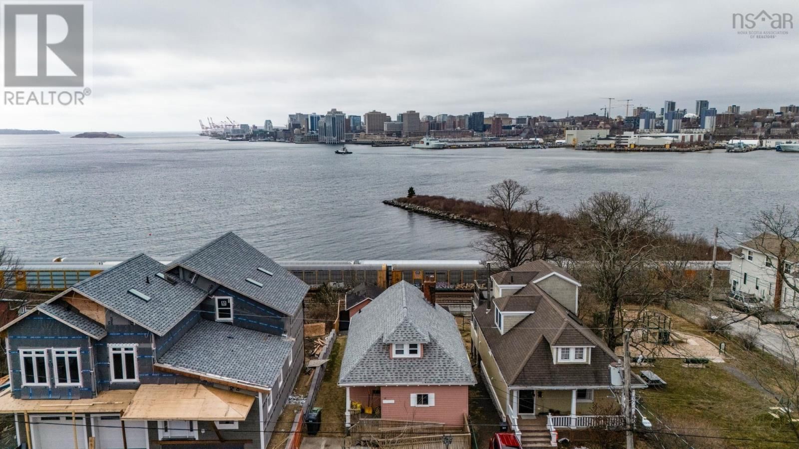 13 FAIRBANKS STREET Image 21