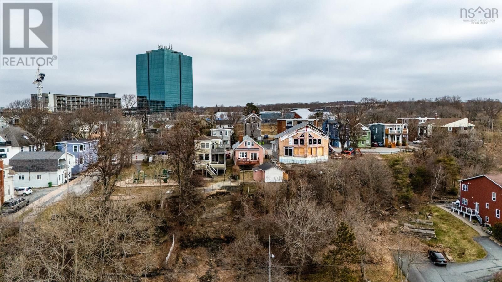 13 FAIRBANKS STREET Image 30