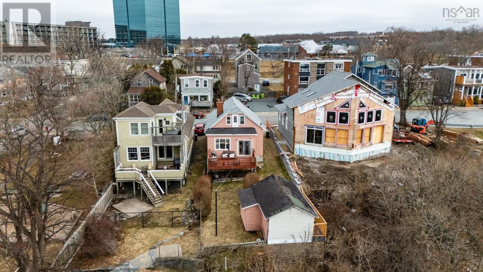 13 FAIRBANKS STREET Image 32