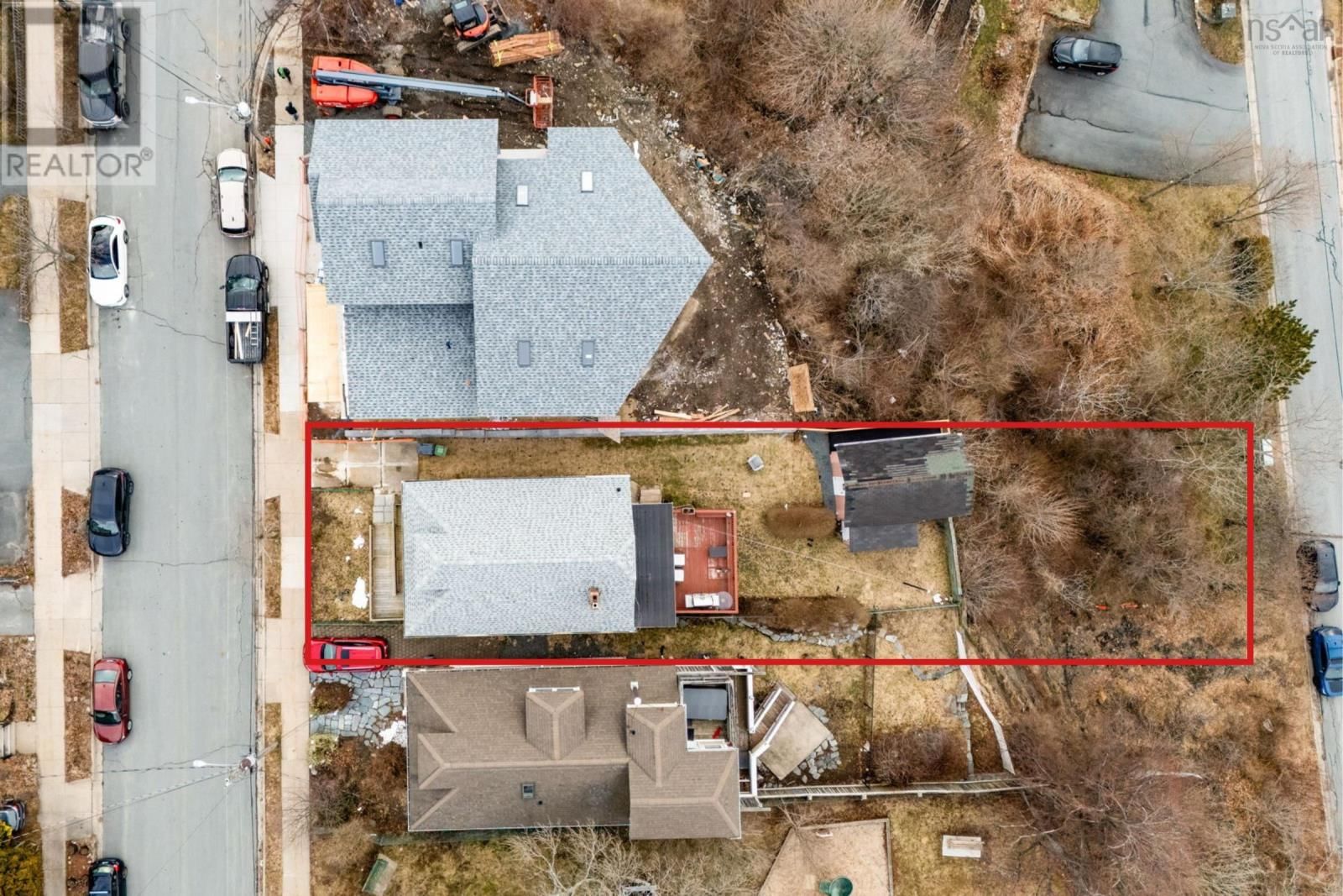 13 FAIRBANKS STREET Image 35