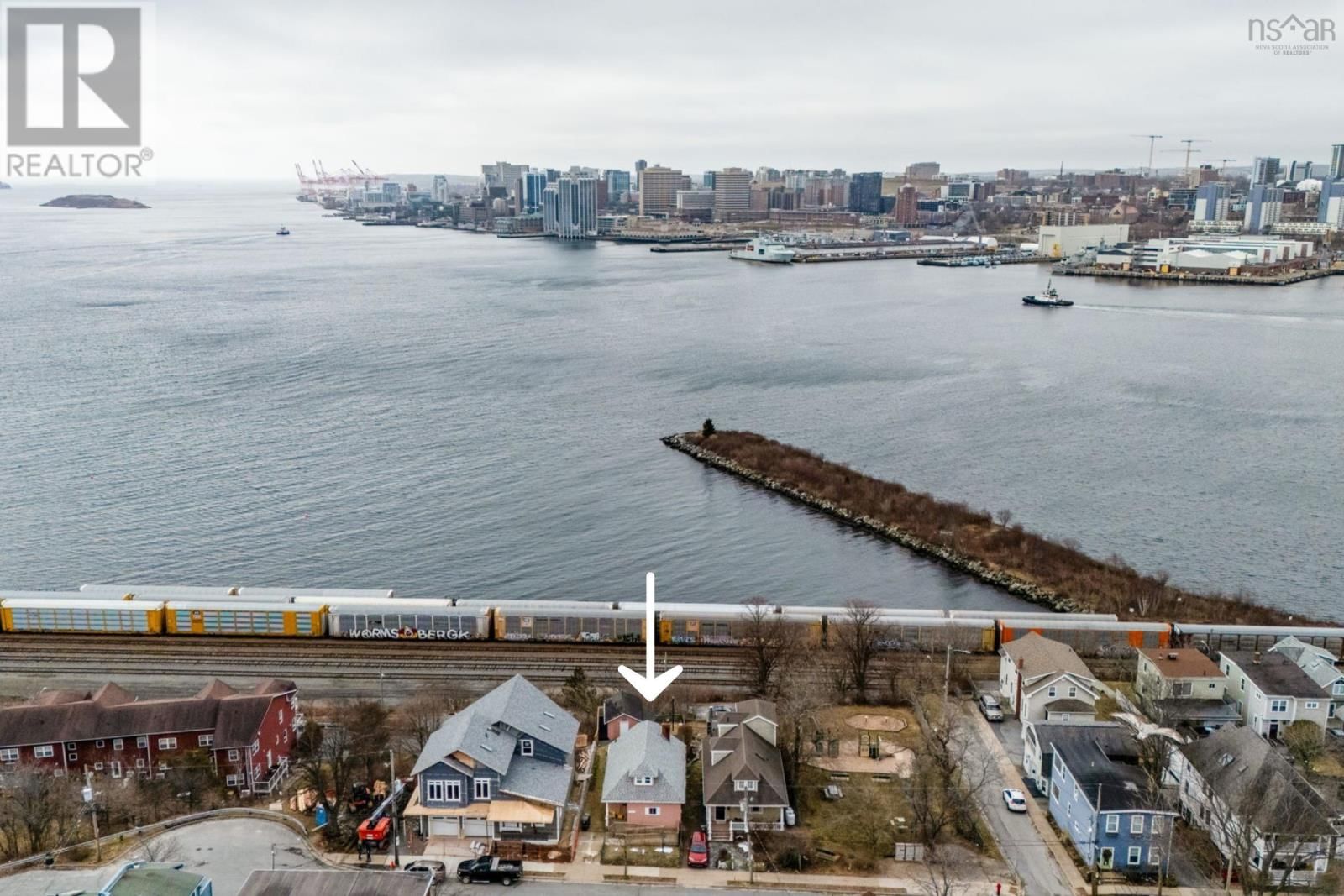 13 FAIRBANKS STREET Image 7