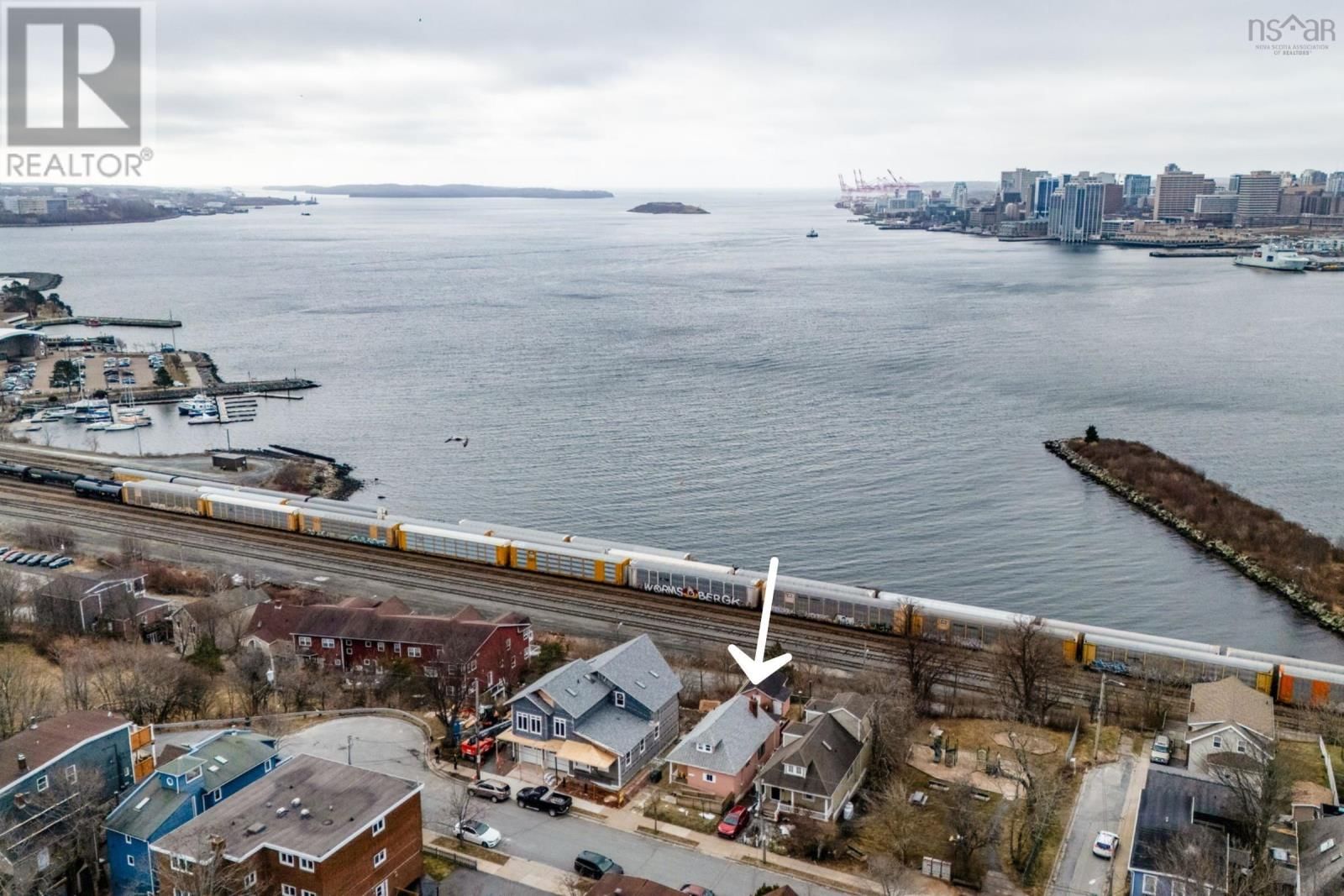 13 FAIRBANKS STREET Image 8