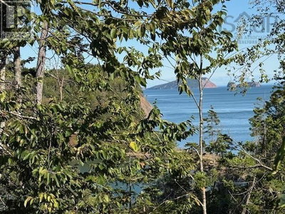 Rockcliffe Drive | Two Islands Nova Scotia | Slide Image Eight