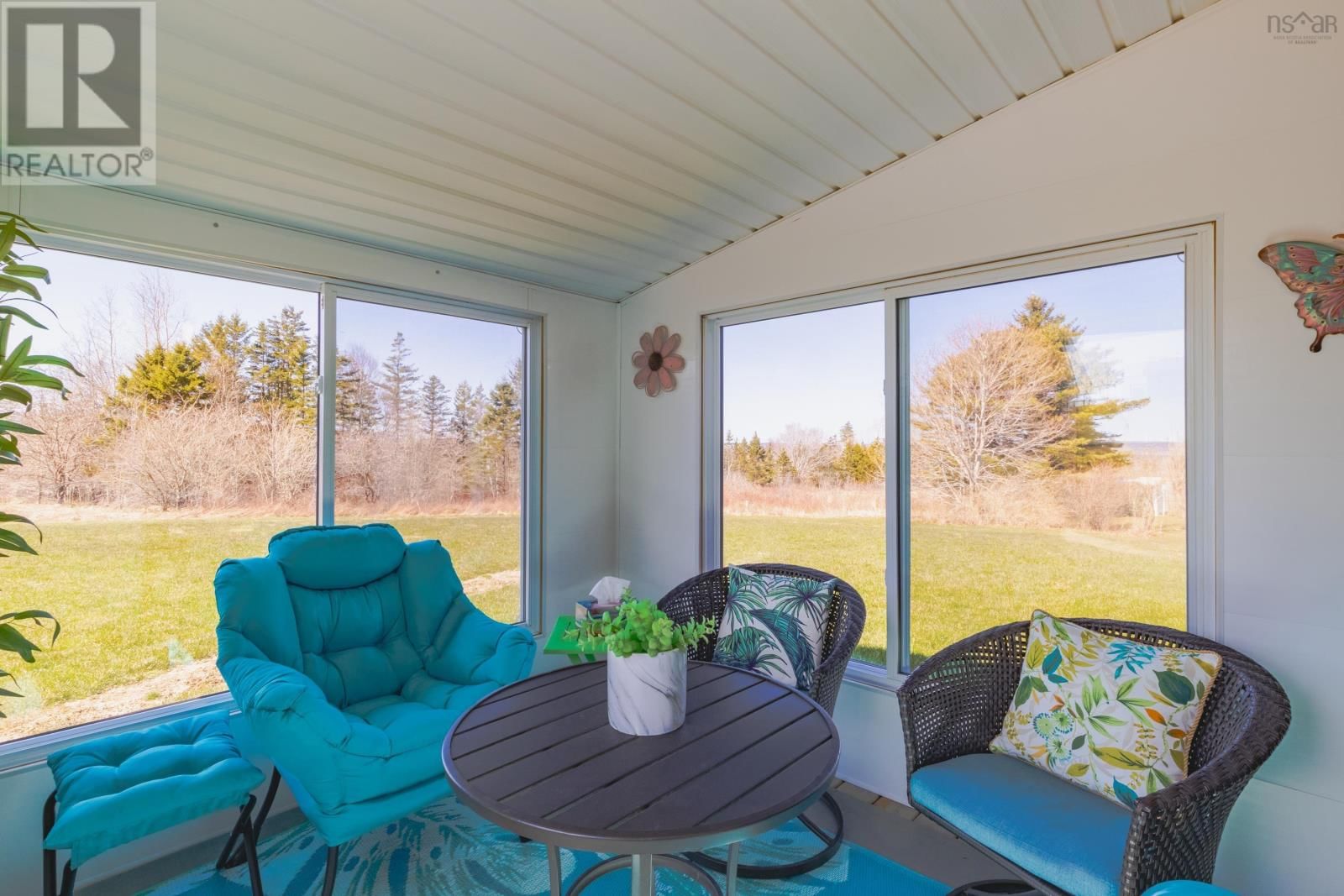 112 NORTH RANGE CROSS ROAD Image 11