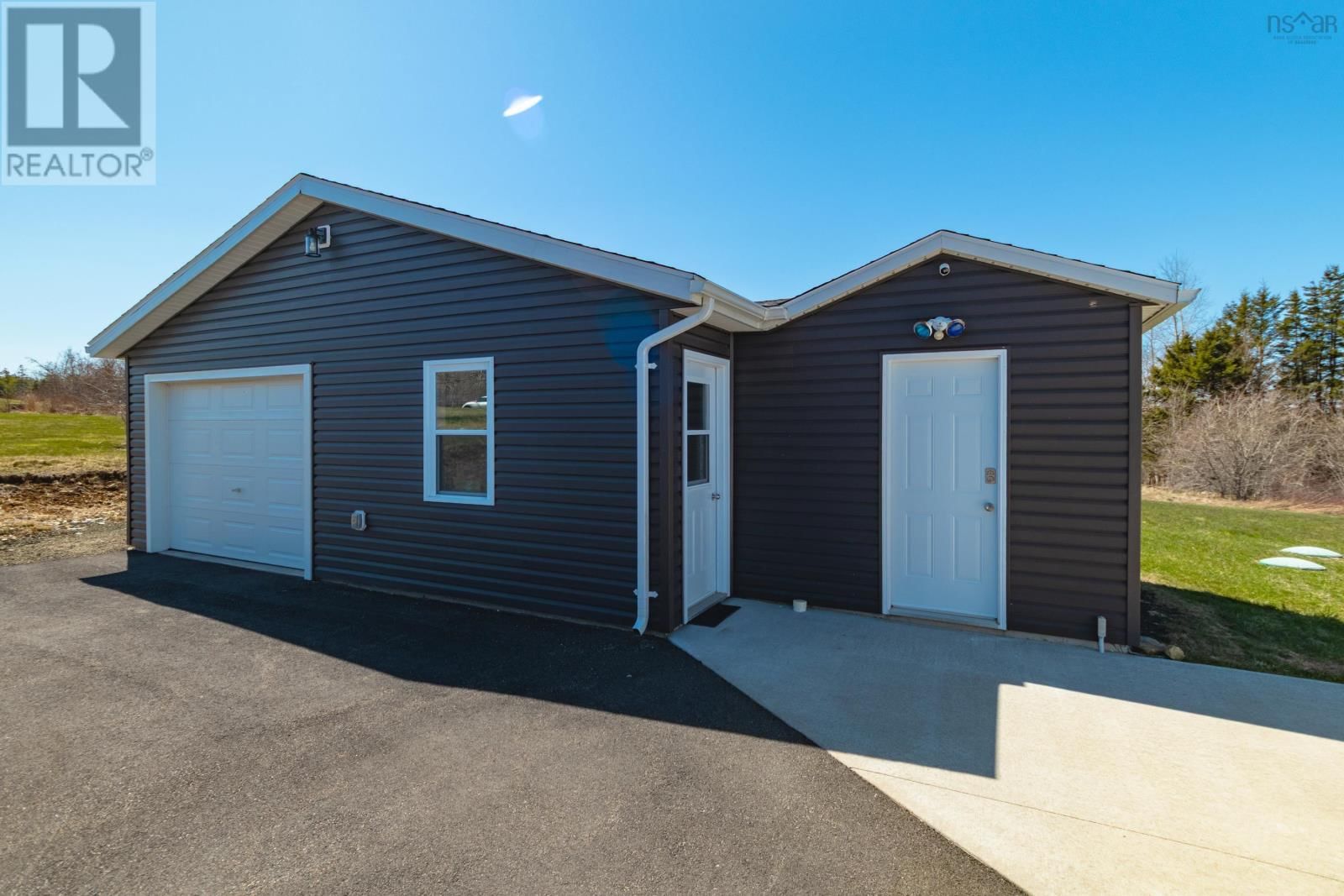 112 NORTH RANGE CROSS ROAD Image 36