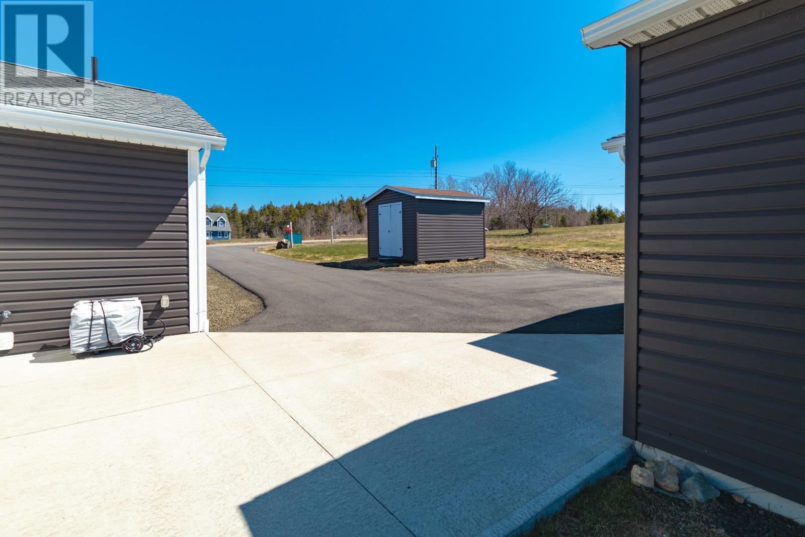 112 NORTH RANGE CROSS ROAD Image 9