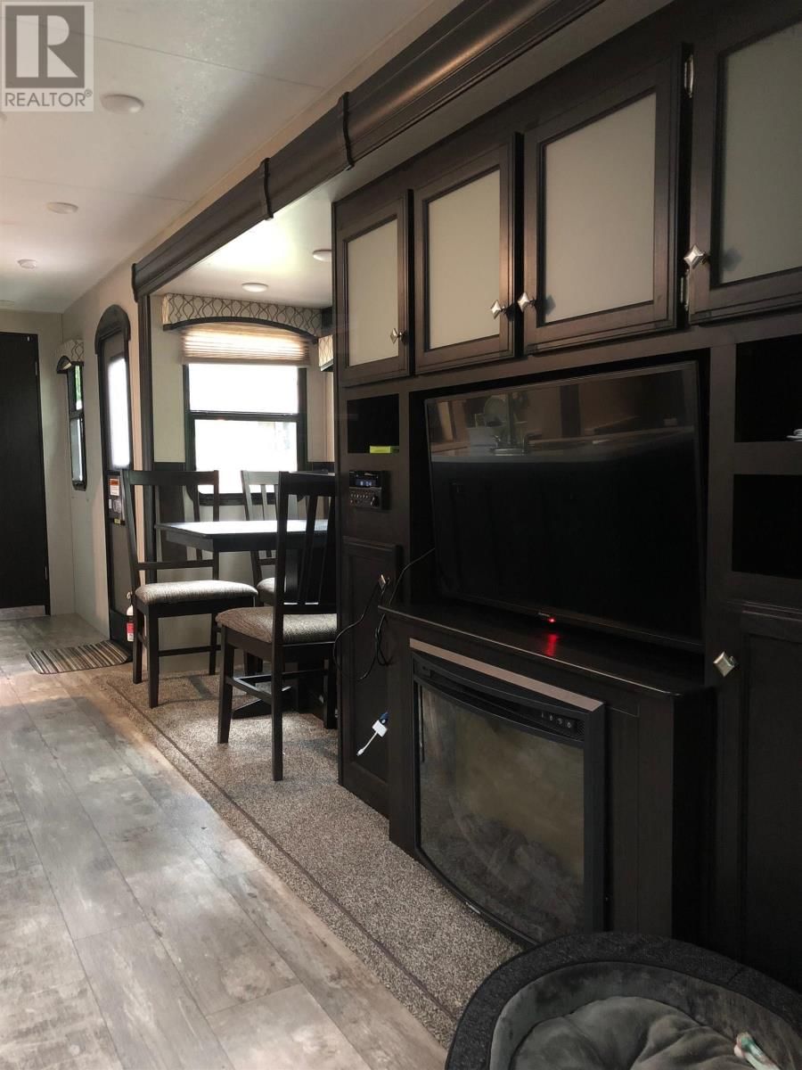 443 TURNER POINT DRIVE Image 4