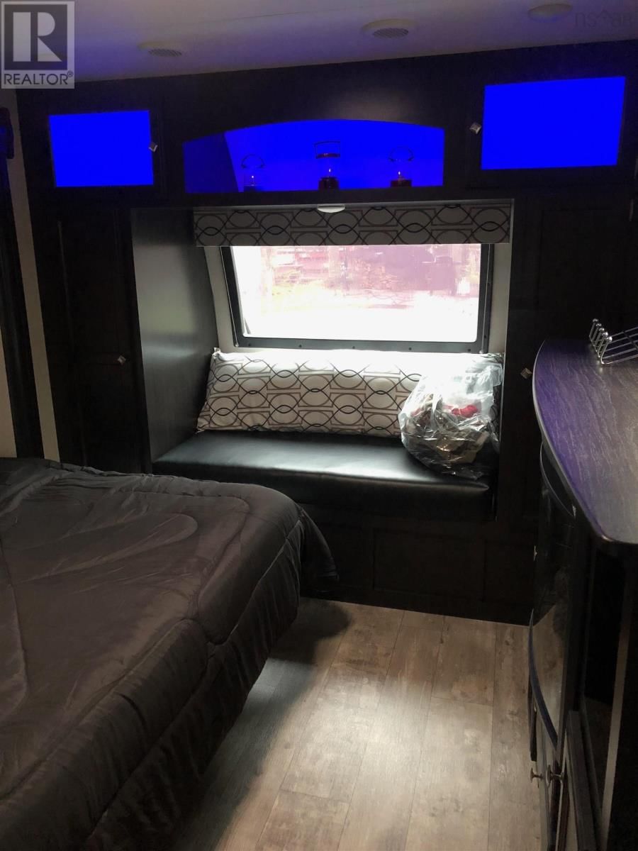 443 TURNER POINT DRIVE Image 7