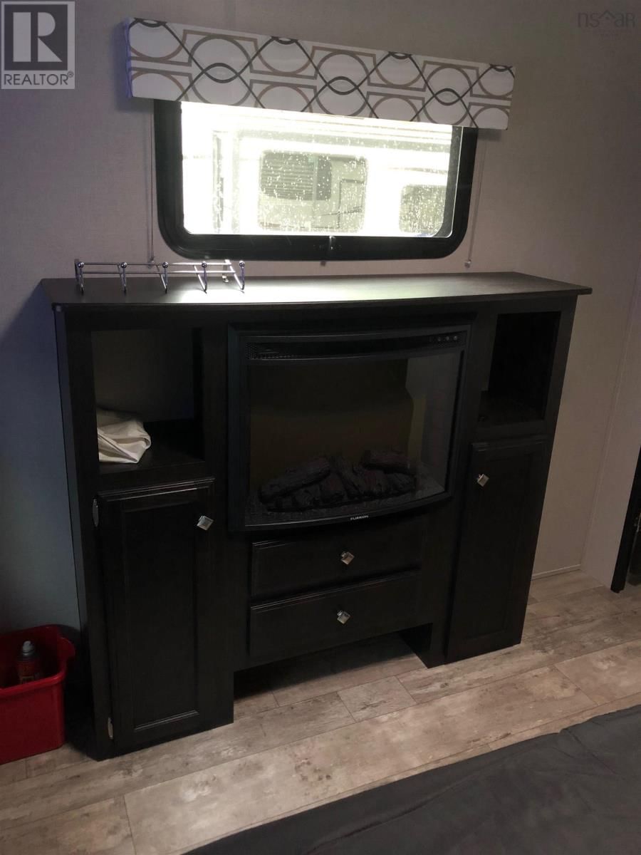 443 TURNER POINT DRIVE Image 9