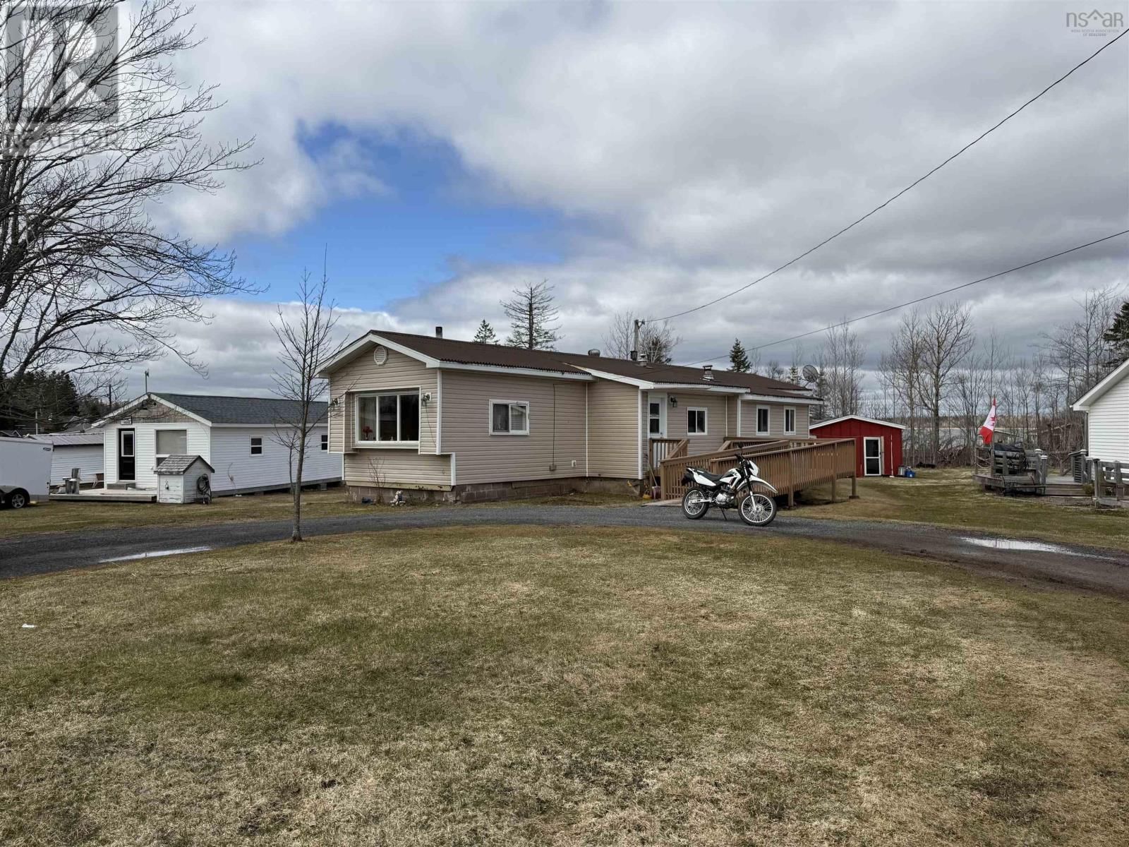 21 Jackson Point Road, Tidnish Bridge, Nova Scotia B4H 3X9