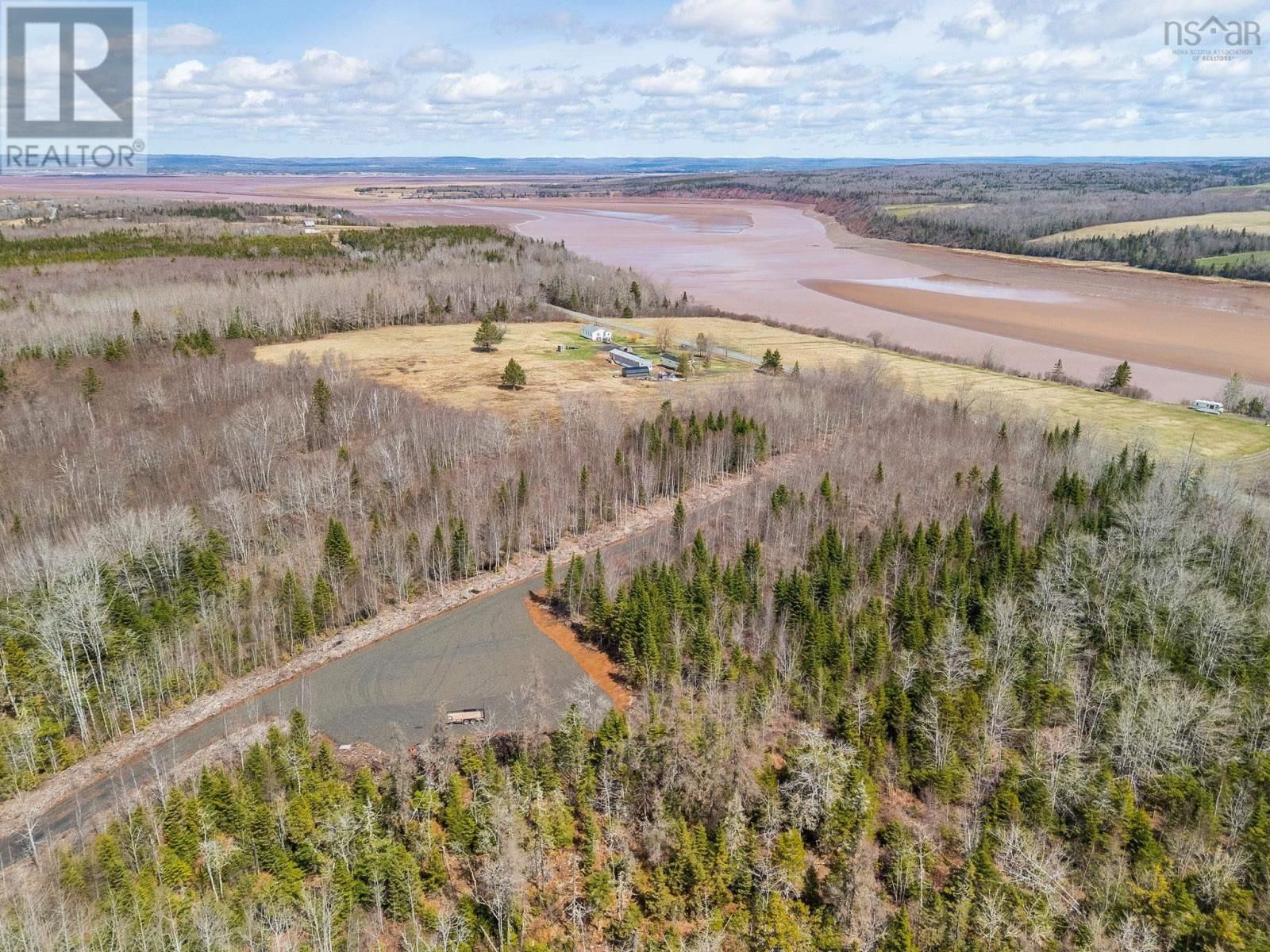 215 HIGHWAY Image 22