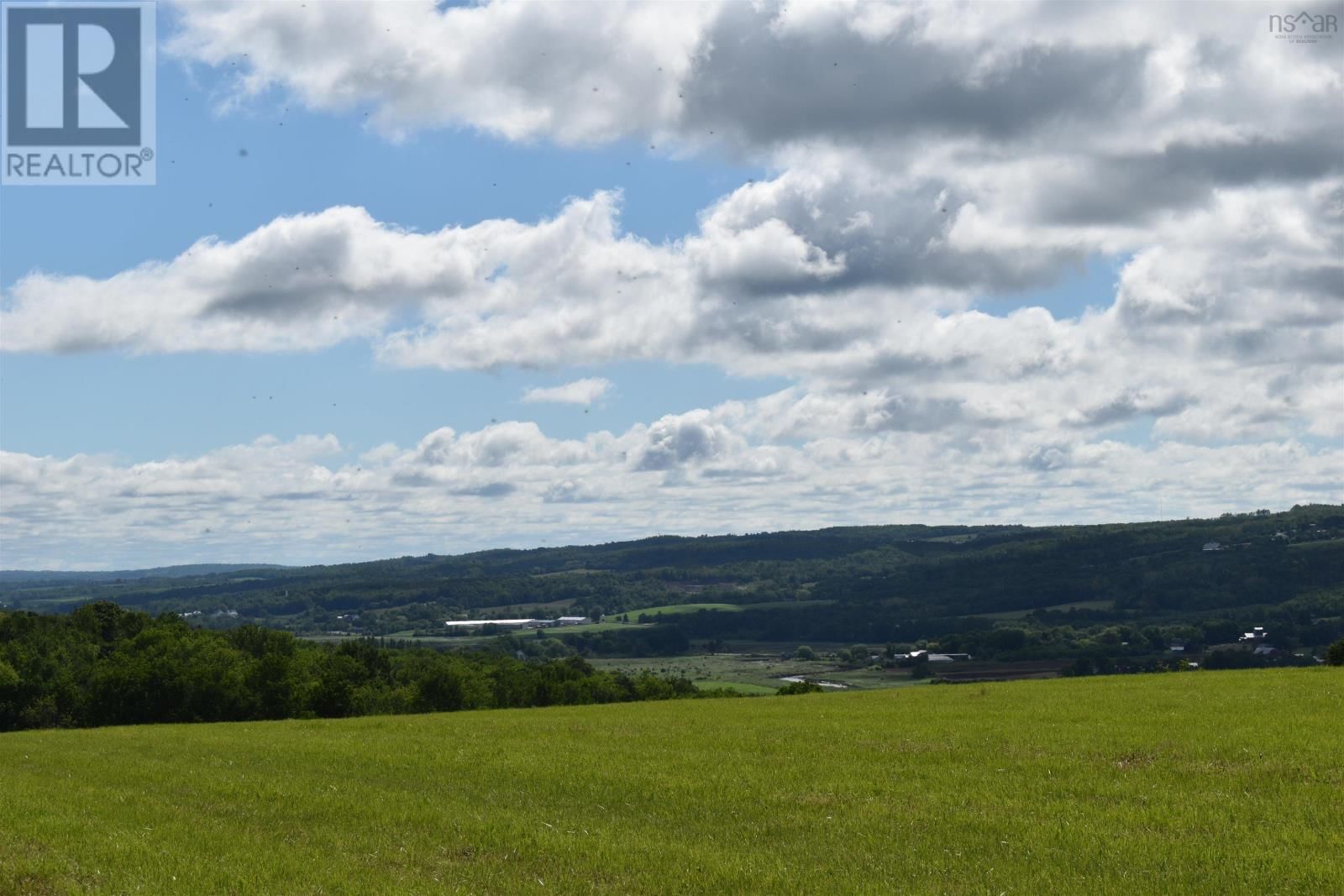  Ridge Road, Wolfville Ridge, Nova Scotia B4P 2R1
