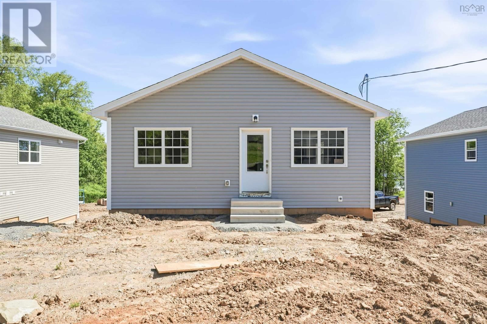 30 Willow Street, Hantsport, Nova Scotia B0P 1P0