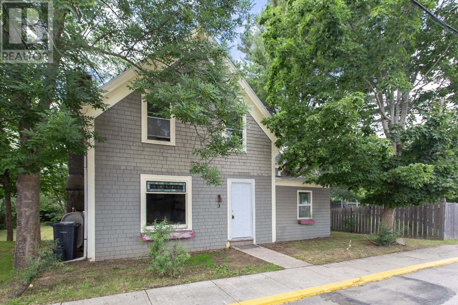 3 Court Street, Bridgetown, Nova Scotia B0S 1C0