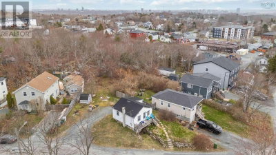 1 Trelyn Road | Halifax Nova Scotia | Slide Image Three