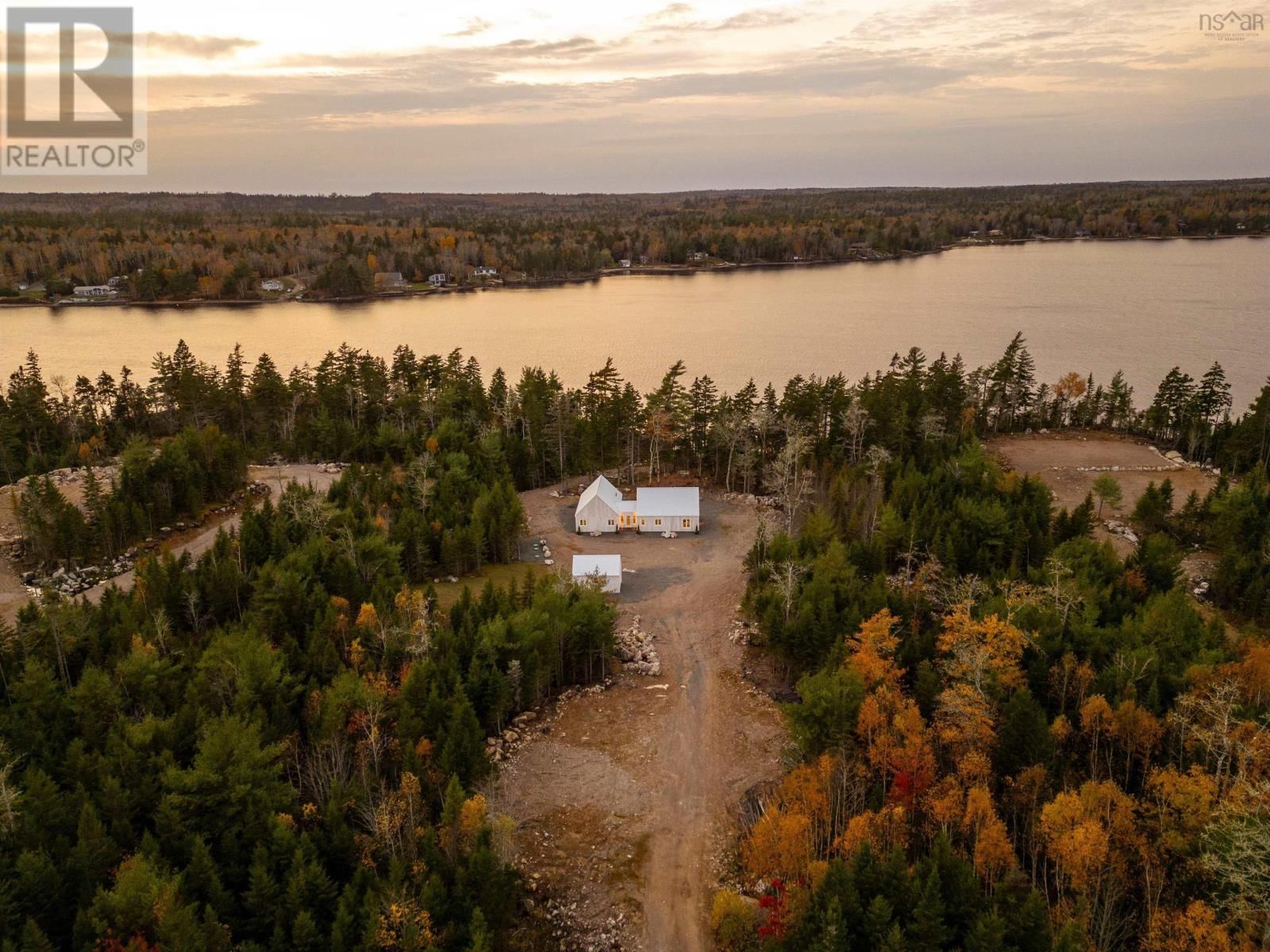 317 Granite Lane South, Aylesford Lake, Nova Scotia B0P 1C0