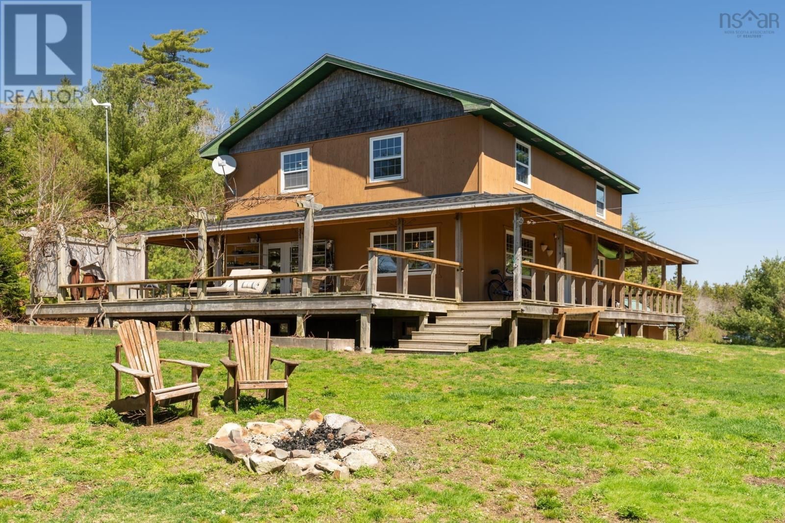236 Canoe Lake Estates Road, East Quinan, Nova Scotia B0W 3M0
