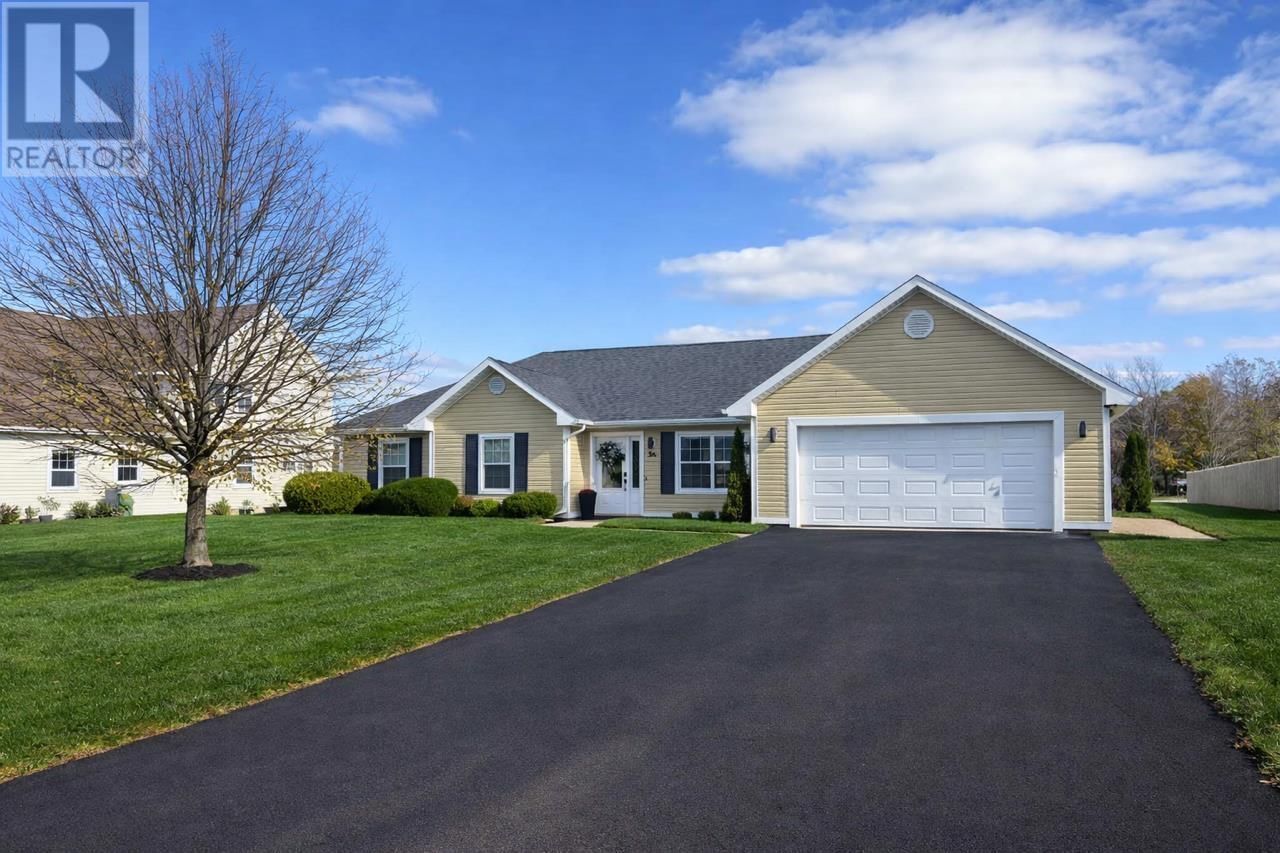 34 Golf View Drive, Stratford, Prince Edward Island C1B 2V6