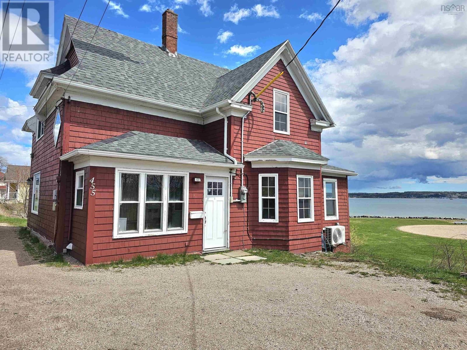 455 Purves Street, North Sydney, Nova Scotia B2A 1C7