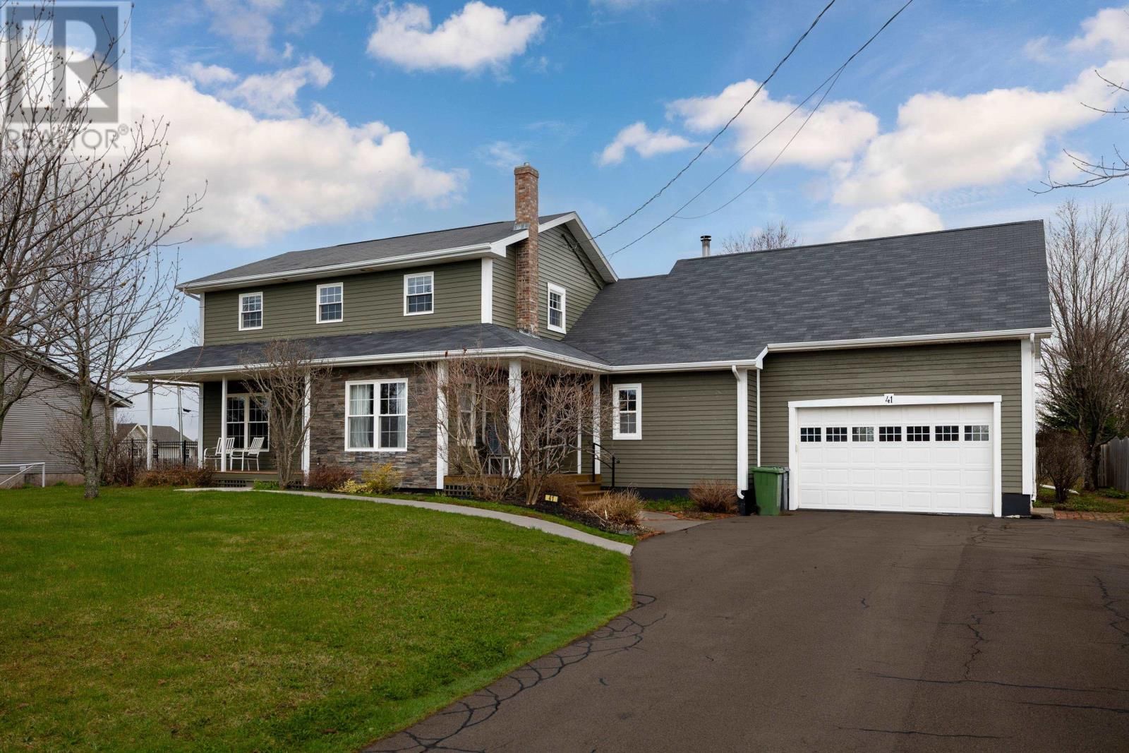 41 Governors Lane, Stratford, Prince Edward Island C1B 1M2
